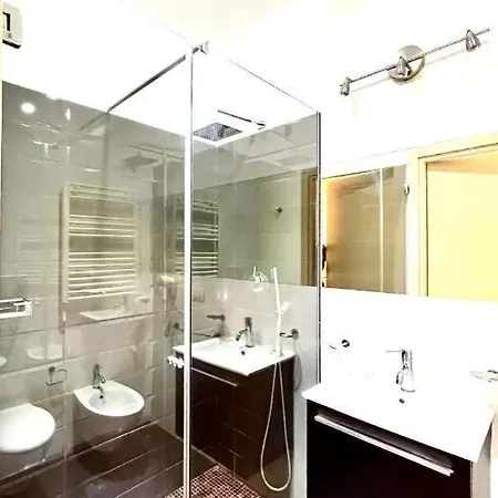 Cuba Aeroport Restaurant 3*