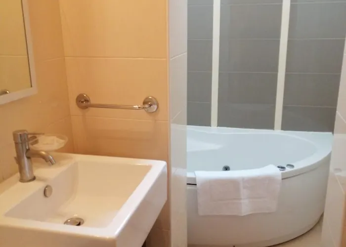 فندق Cuba Aeroport Restaurant ريميني